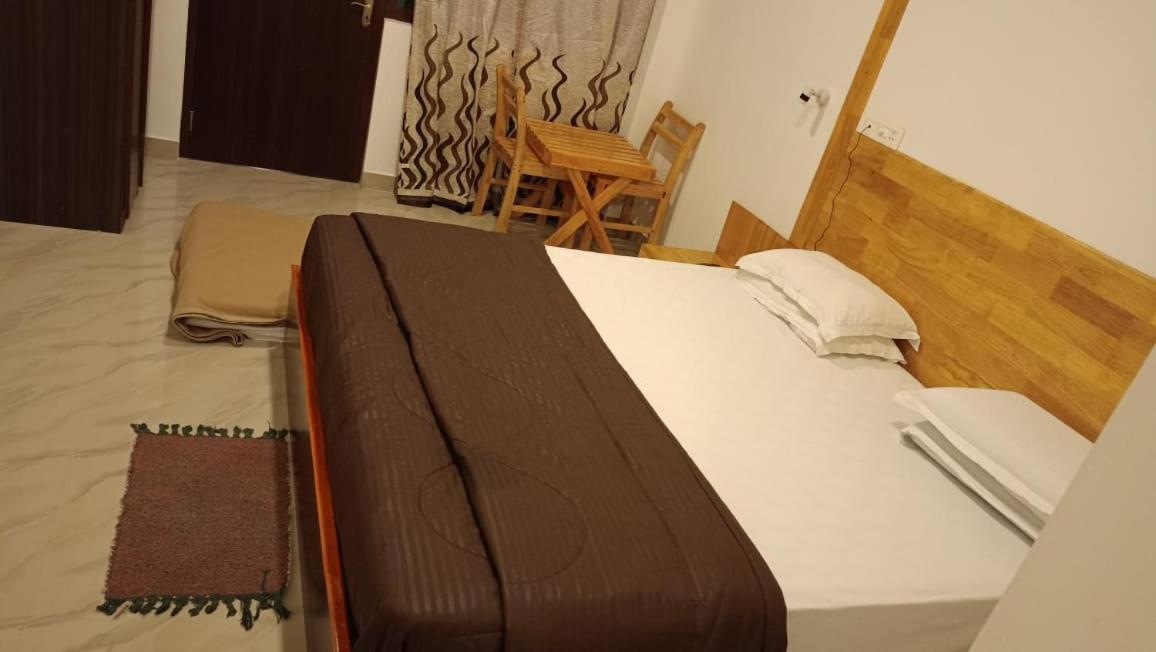 Coconhuts Beach Resort Lakshmanpur Экстерьер фото